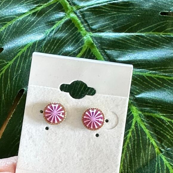 BOGO FREE PURPLE STUD EARRINGS - Picture 1 of 4